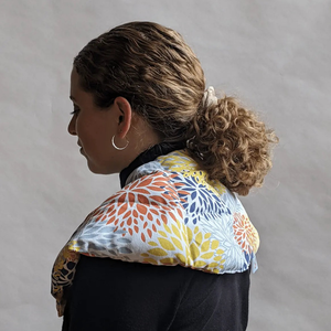 3 lb. Calm Wrap in the Spring Fling fabric side/back view