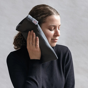 Relief weighted wrap on the cheek area.